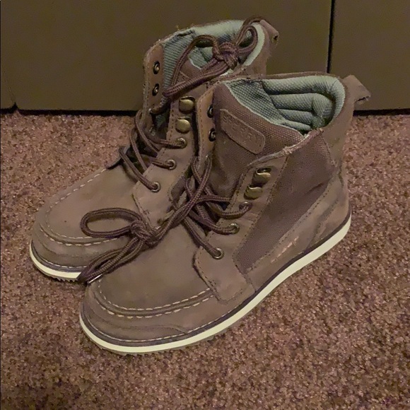 sperry dockyard boot